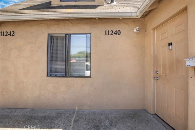 11234 Hatteras, North Hollywood, CA 91601