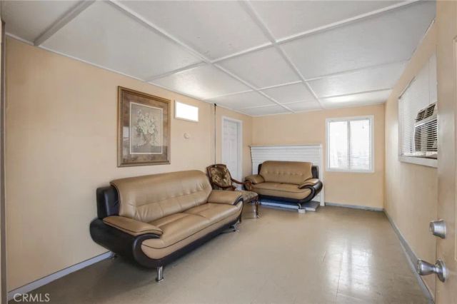 11234 Hatteras, North Hollywood, CA 91601