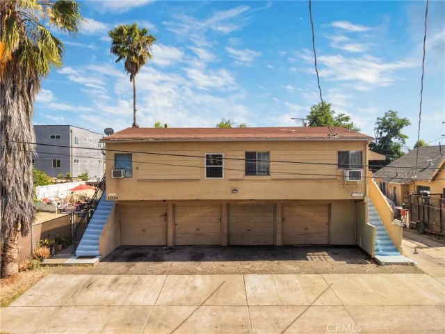 11234 Hatteras, North Hollywood, CA 91601