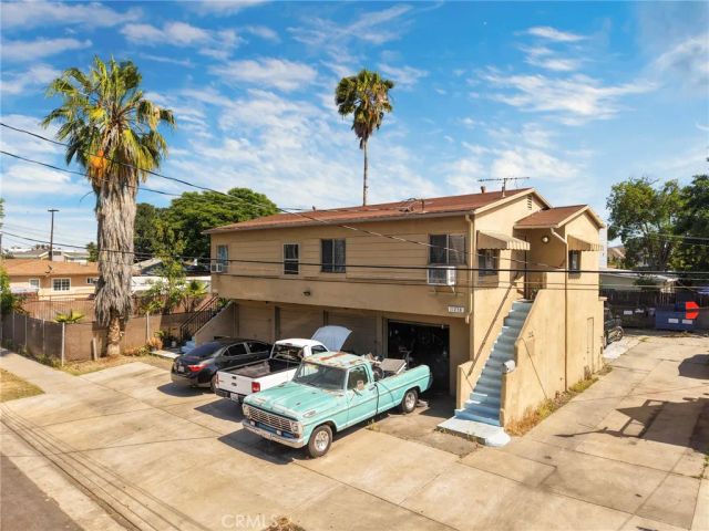11234 Hatteras, North Hollywood, CA 91601