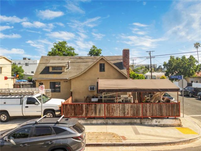 11234 Hatteras, North Hollywood, CA 91601