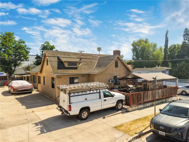 11234 Hatteras, North Hollywood, CA 91601