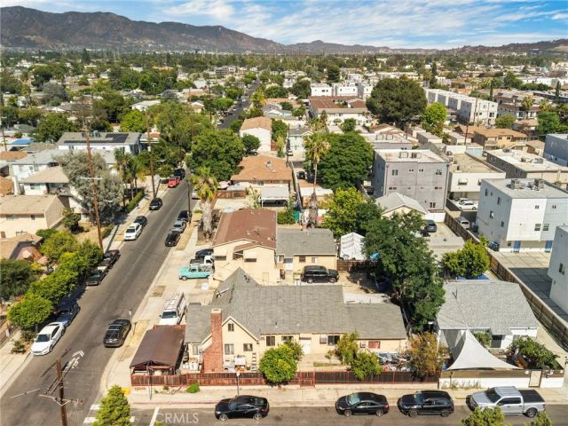 11234 Hatteras, North Hollywood, CA 91601