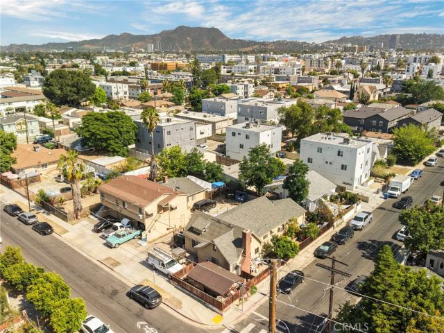 11234 Hatteras, North Hollywood, CA 91601