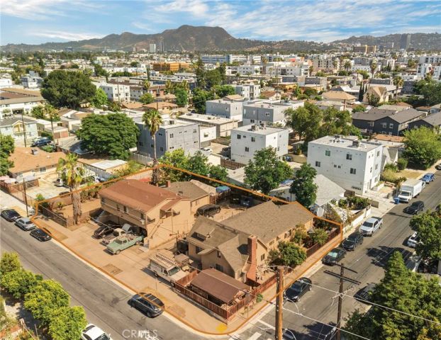 11234 Hatteras, North Hollywood, CA 91601