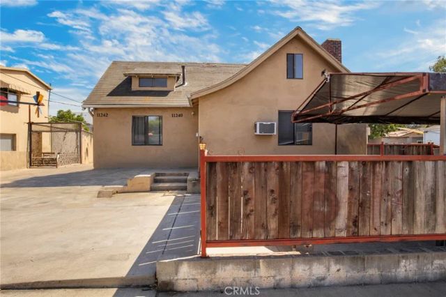 11234 Hatteras, North Hollywood, CA 91601