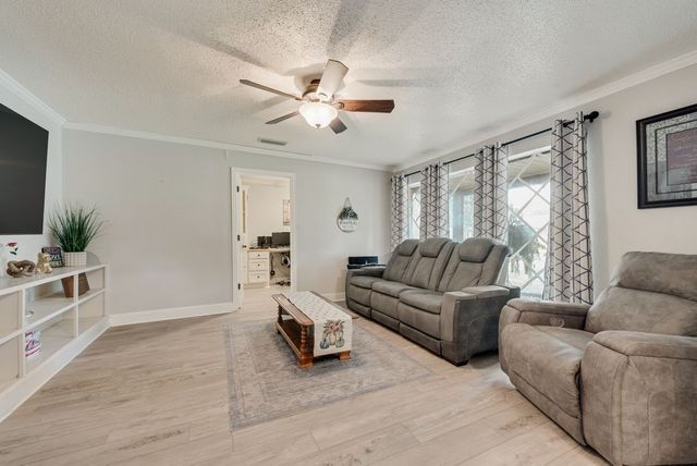 6302 Buena Vista Drive, Greenville, TX 75402