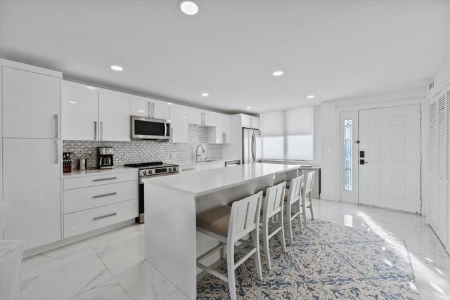 900 Ocean Drive 504, Juno Beach, FL 33408