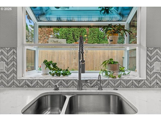 6006 Ne 19TH Ave, Vancouver, WA 98665