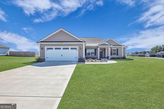 302 Parkersburg Lane, Statesboro, GA 30458