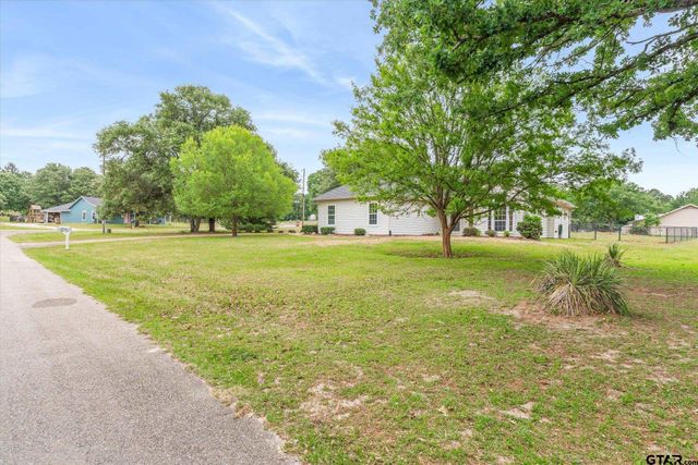 274 Sonora Lane, Holly Lake Ranch, TX 75765
