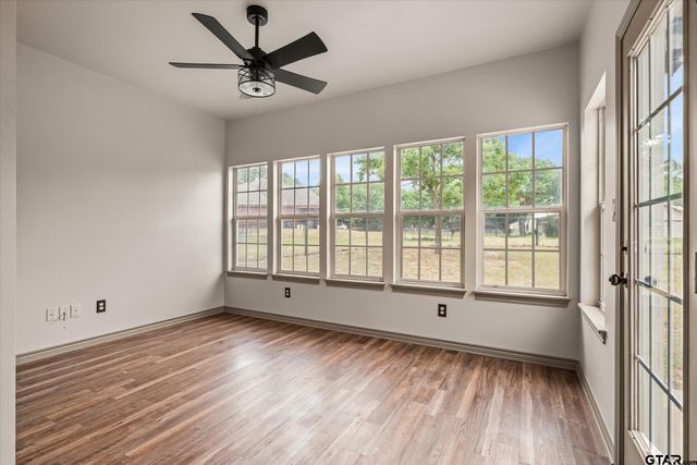 274 Sonora Lane, Holly Lake Ranch, TX 75765