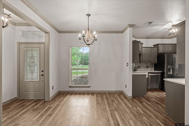 274 Sonora Lane, Holly Lake Ranch, TX 75765