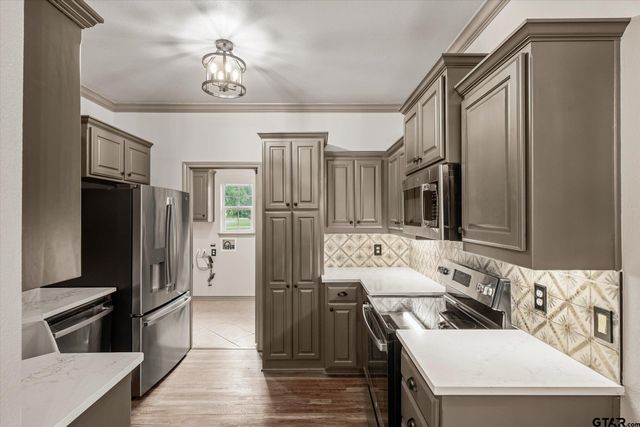 274 Sonora Lane, Holly Lake Ranch, TX 75765