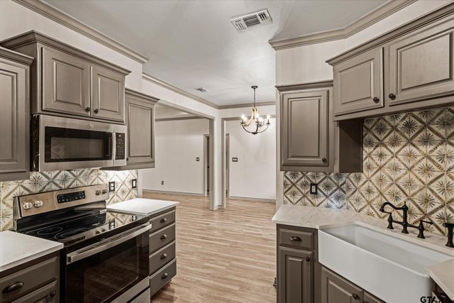 274 Sonora Lane, Holly Lake Ranch, TX 75765