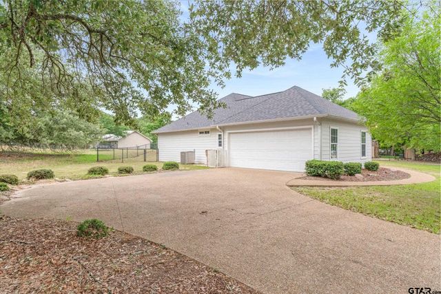 274 Sonora Lane, Holly Lake Ranch, TX 75765
