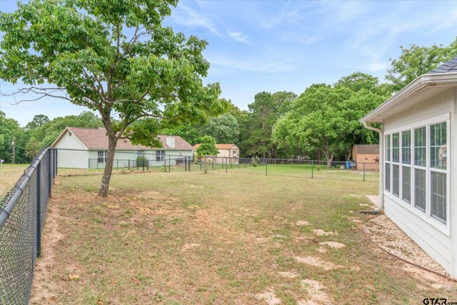 274 Sonora Lane, Holly Lake Ranch, TX 75765