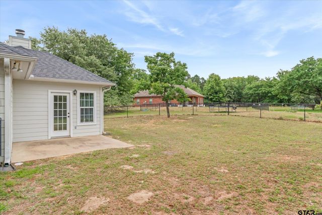 274 Sonora Lane, Holly Lake Ranch, TX 75765