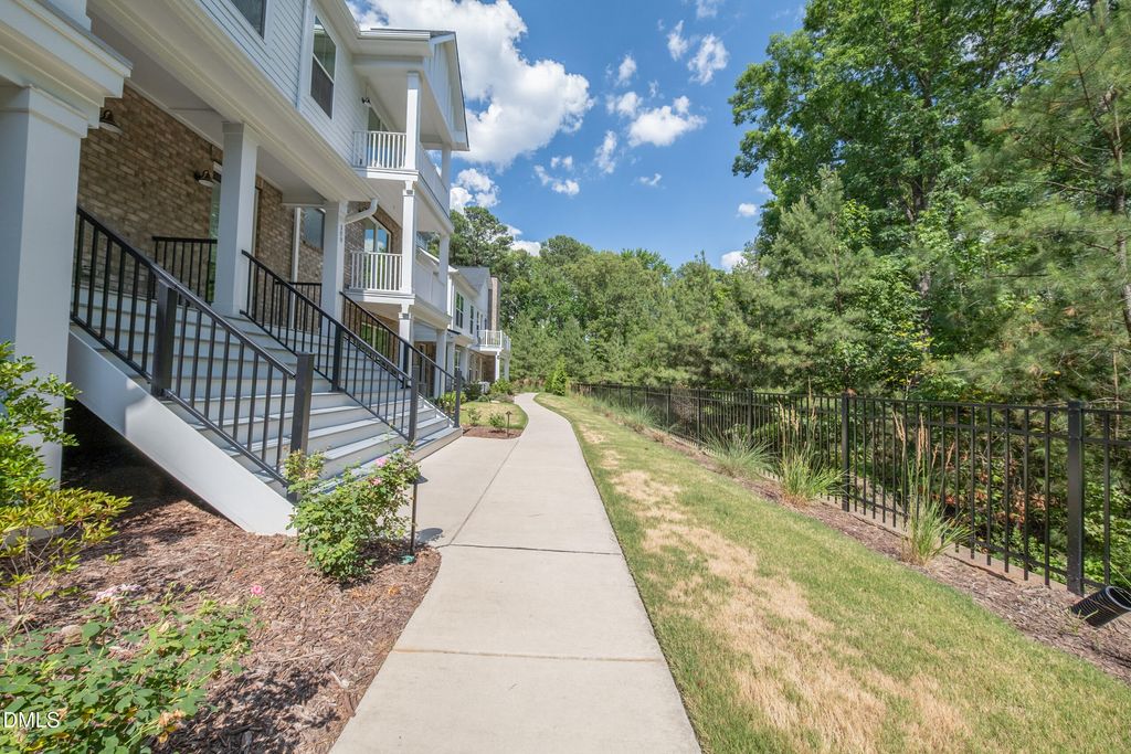 11548 Helmond Way 110, Raleigh, NC 27617