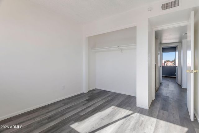 4862 W ROSE Lane, Glendale, AZ 85301