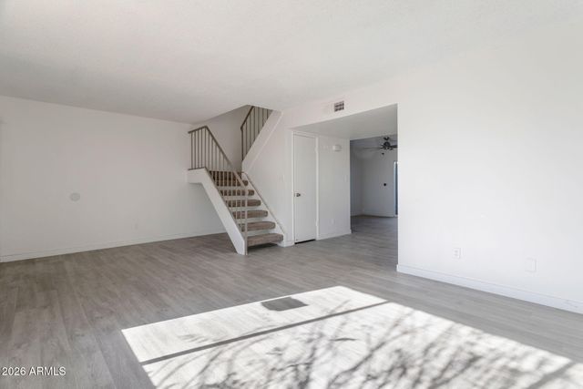 4862 W ROSE Lane, Glendale, AZ 85301