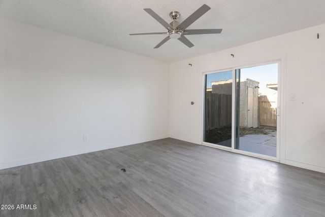 4862 W ROSE Lane, Glendale, AZ 85301