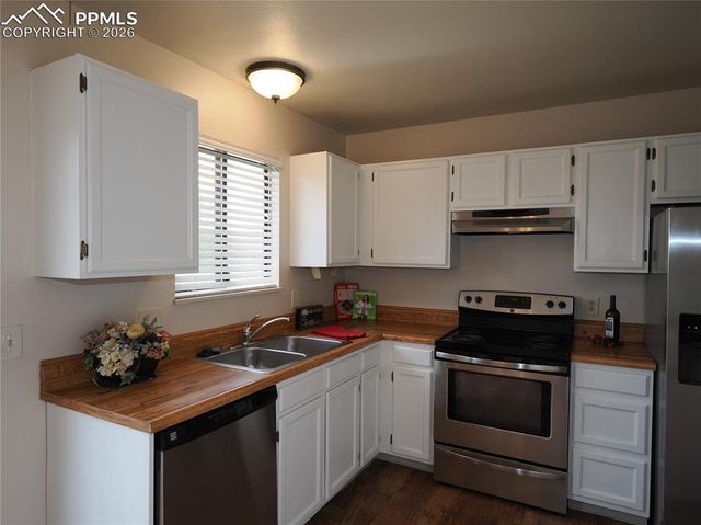 7557 Stampede Drive, Colorado Springs, CO 80920