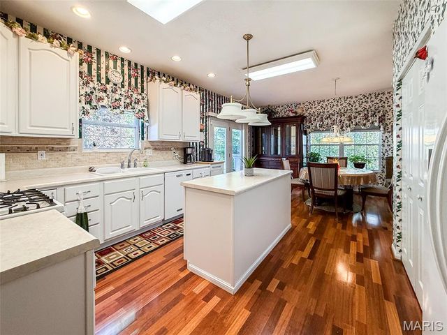 1026 Thornbury Place, O'fallon, IL 62269