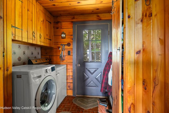 2 Greenfield Court, Chatham, NY 12037