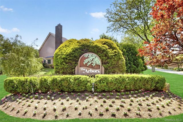 218 Tree Top Crescent, Rye Brook, NY 10573