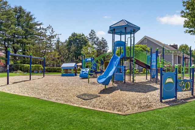 218 Tree Top Crescent, Rye Brook, NY 10573