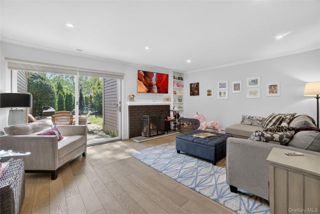 218 Tree Top Crescent, Rye Brook, NY 10573