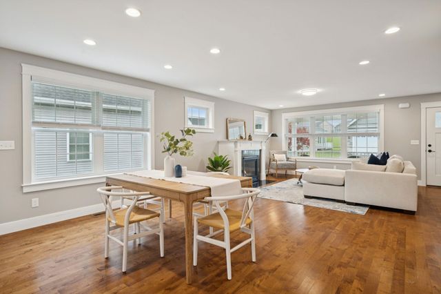 14 Mulberry Lane, Epping, NH 03042