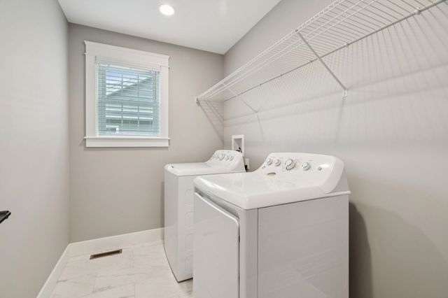 14 Mulberry Lane, Epping, NH 03042