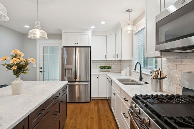 14 Mulberry Lane, Epping, NH 03042