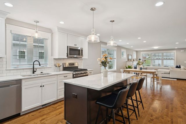 14 Mulberry Lane, Epping, NH 03042