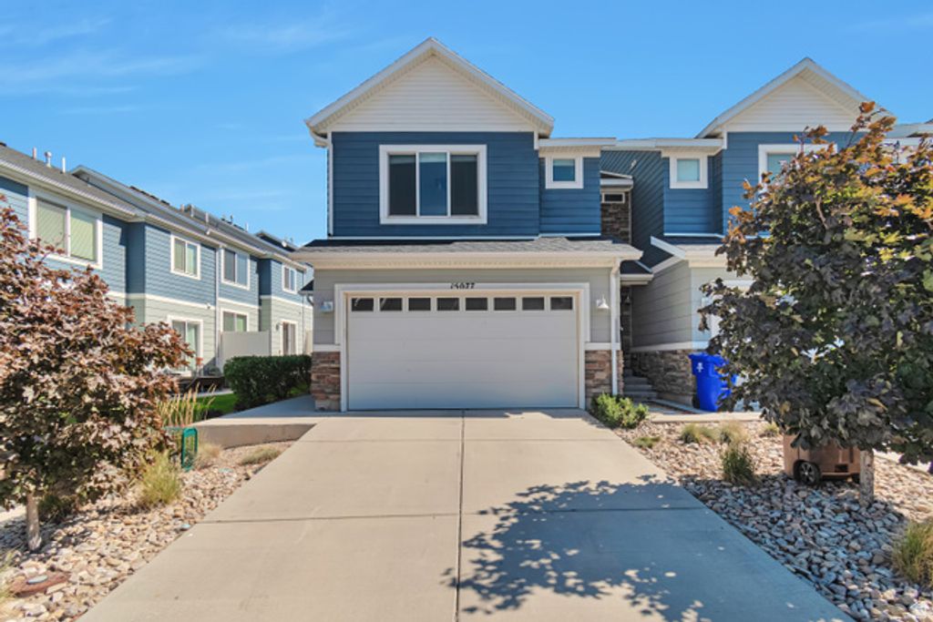 15077 S GALLANT DR, Bluffdale, UT 84065