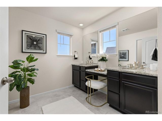 24794 E Tennessee Pl, Aurora, CO 80018