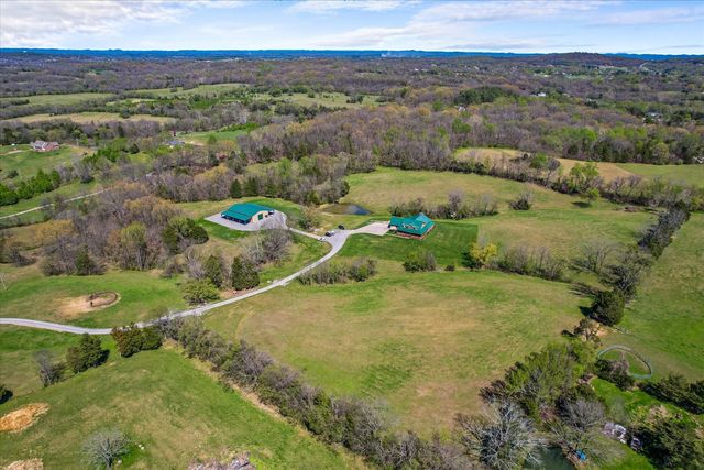 1661 Martha Leeville Rd, Lebanon, TN 37090