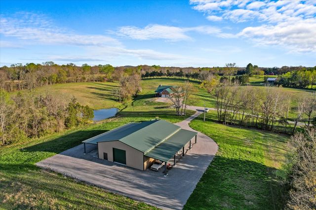 1661 Martha Leeville Rd, Lebanon, TN 37090