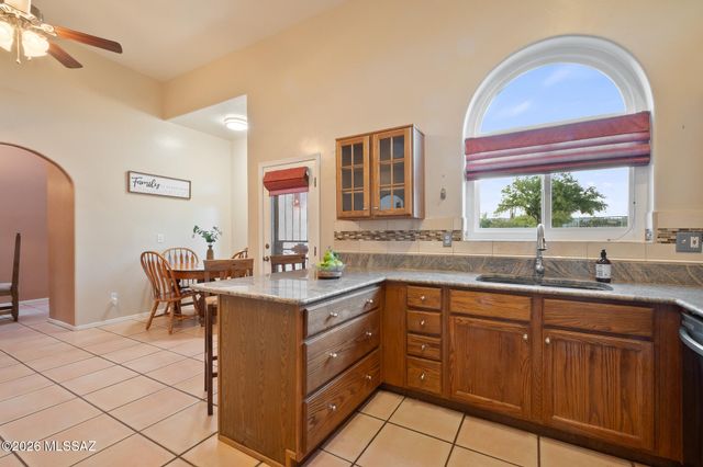 10301 N Thornydale Road, Tucson, AZ 85742