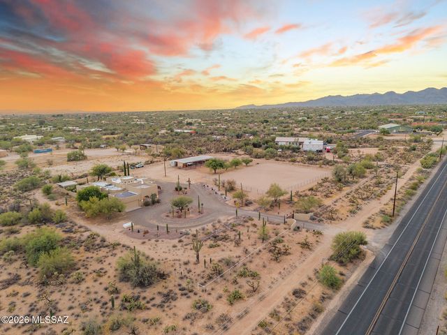 10301 N Thornydale Road, Tucson, AZ 85742