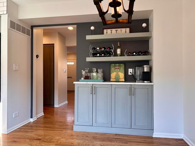 5412 N Hoyne Avenue, Chicago, IL 60625