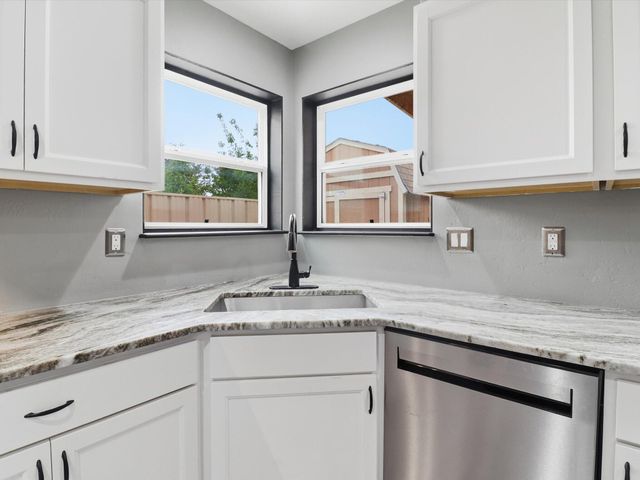 6405 Sonrisa Place NE, Albuquerque, NM 87113