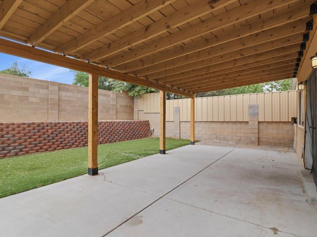 6405 Sonrisa Place NE, Albuquerque, NM 87113