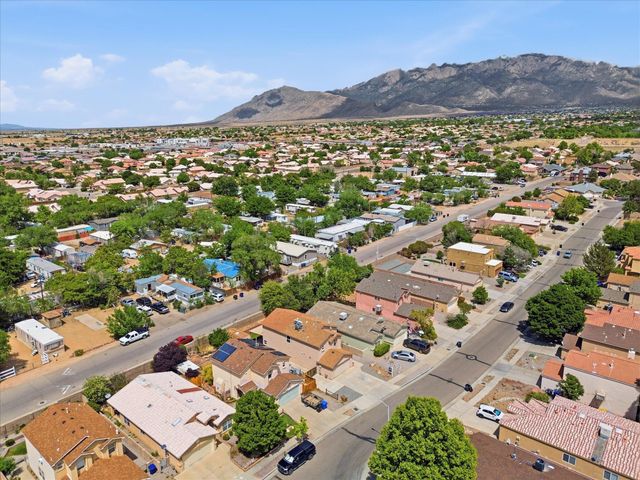 6405 Sonrisa Place NE, Albuquerque, NM 87113