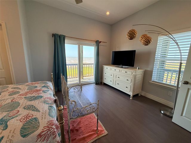 1432 County Road 230, Sargent, TX 77414