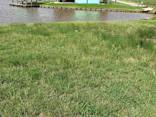 1432 County Road 230, Sargent, TX 77414