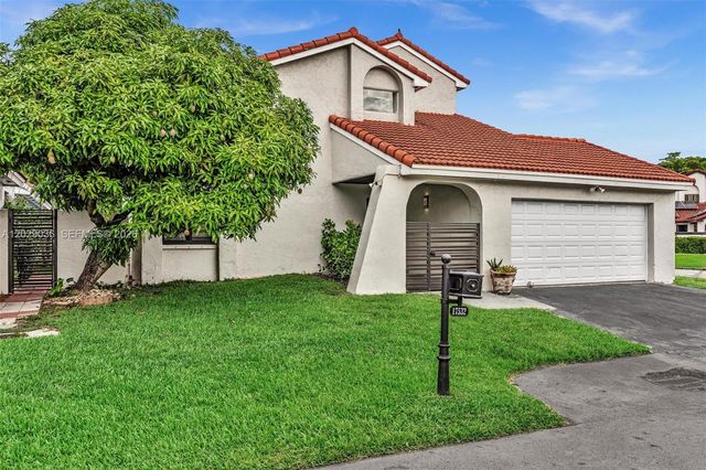 17532 NW 61st CT N, Hialeah, FL 33015
