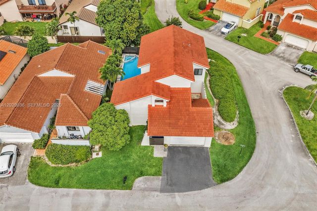 17532 NW 61st CT N, Hialeah, FL 33015